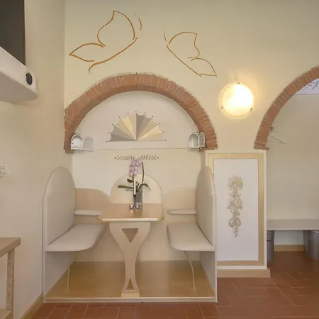 Saulina Hotel Lastra a Signa